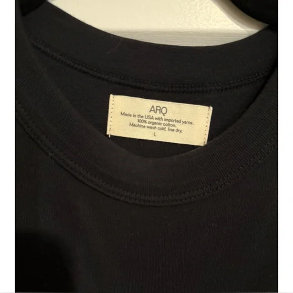 Arq Tee in Black - Picture 3 of 4